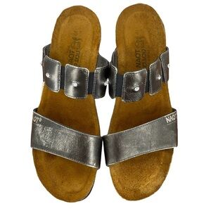 Naot Distressed Silver Metallic Rhinestone Slip-On Sandals - Sz 41(UK)/10 (US)